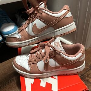 Nike Dunk Low Rose Whisper, Women's size 7